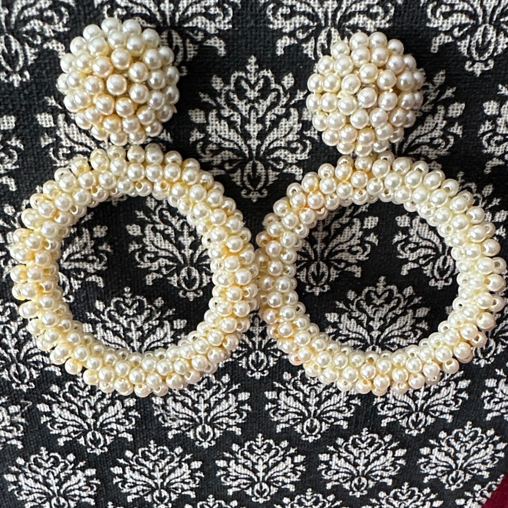 Stella & Dot Cream Pearl Statement Earrings